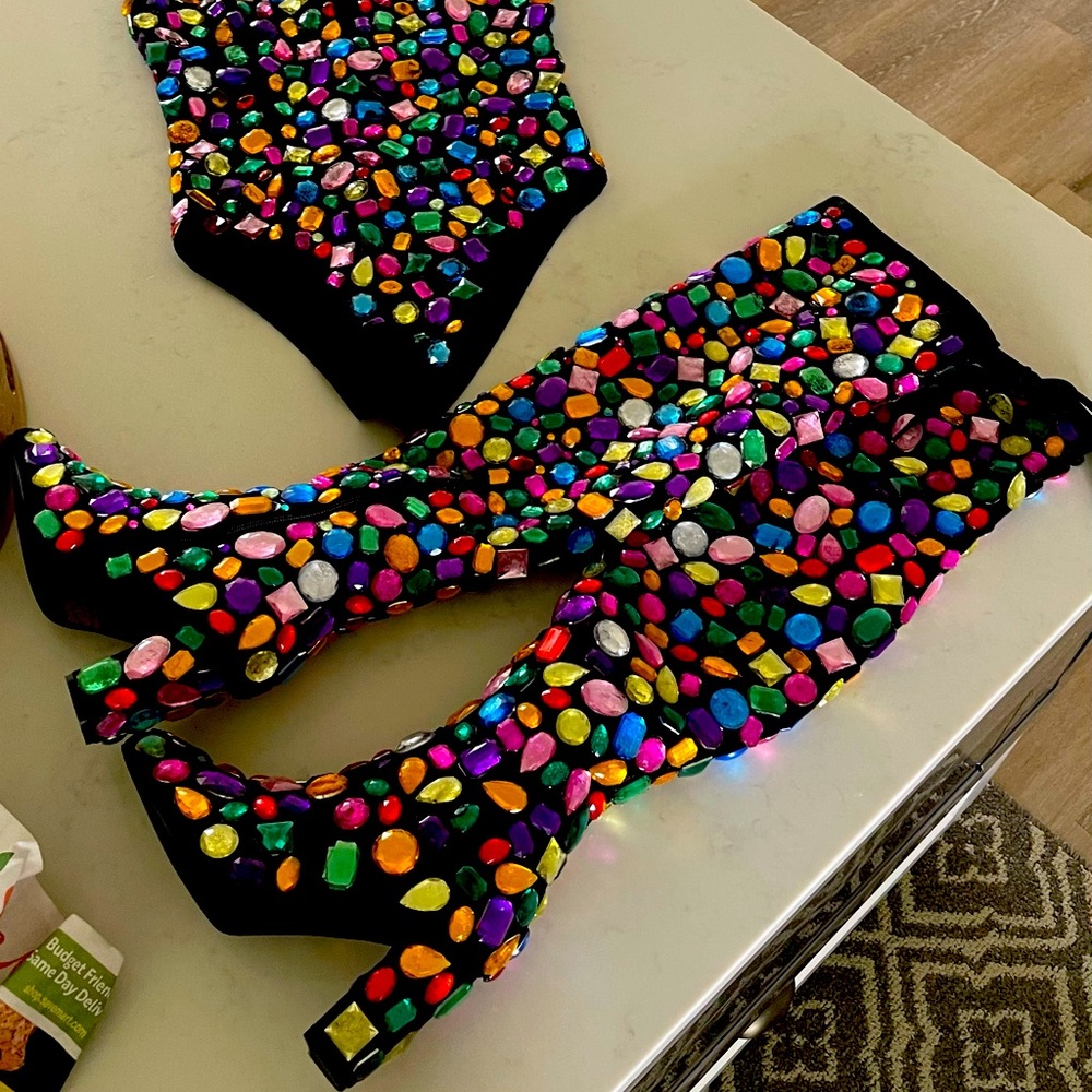 BEJEWELED THIGH HIGH BOOTS TAYLOR SWIFT SIZE 6.5(tight 7)